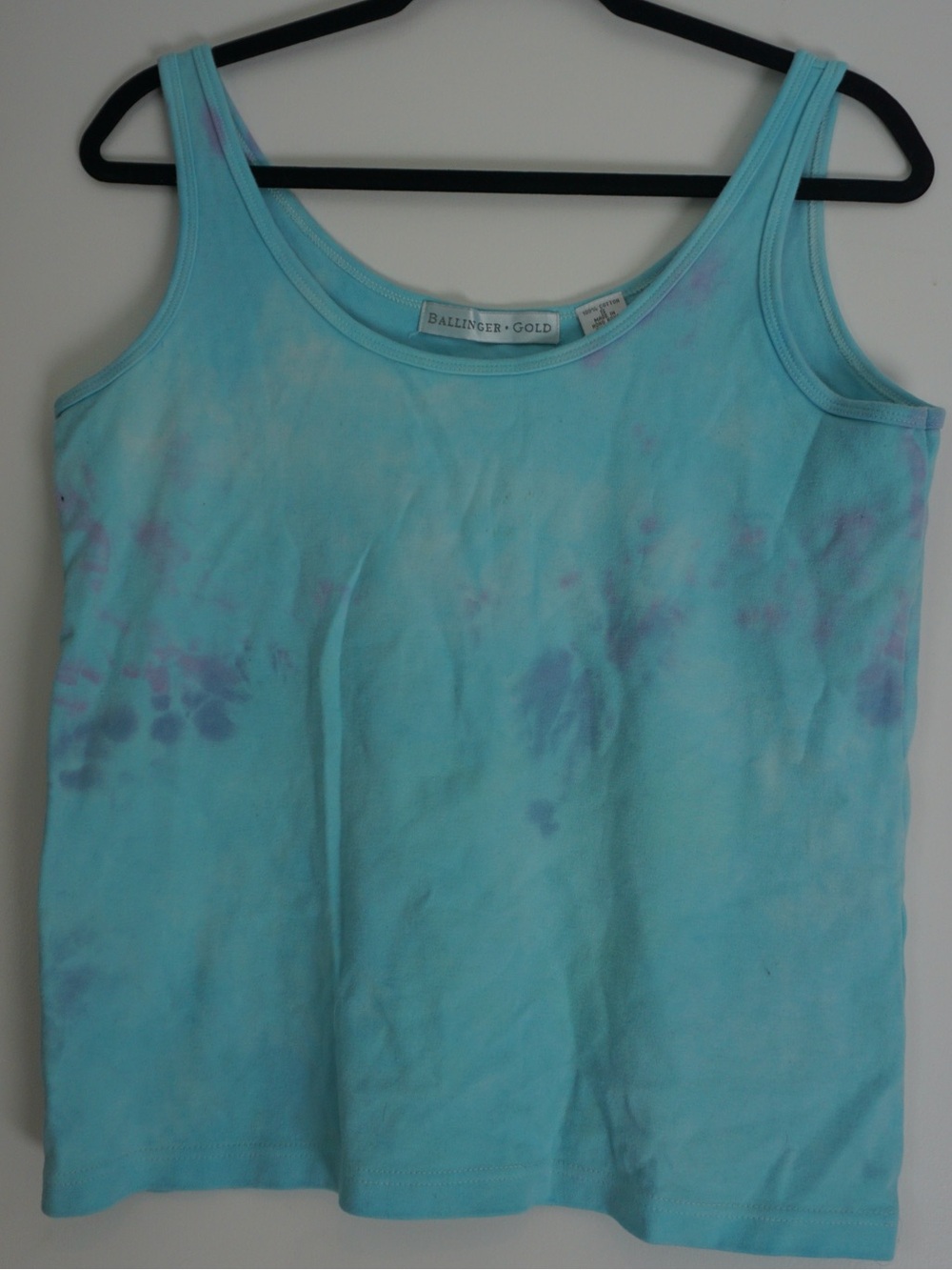Ballinger + Gold Women's Aqua Tie-Dye Scoop Tank